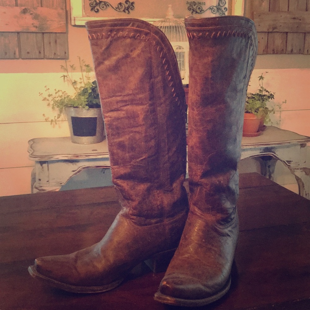 Lucchese women’s Vera Tall Tassel Riding Boot